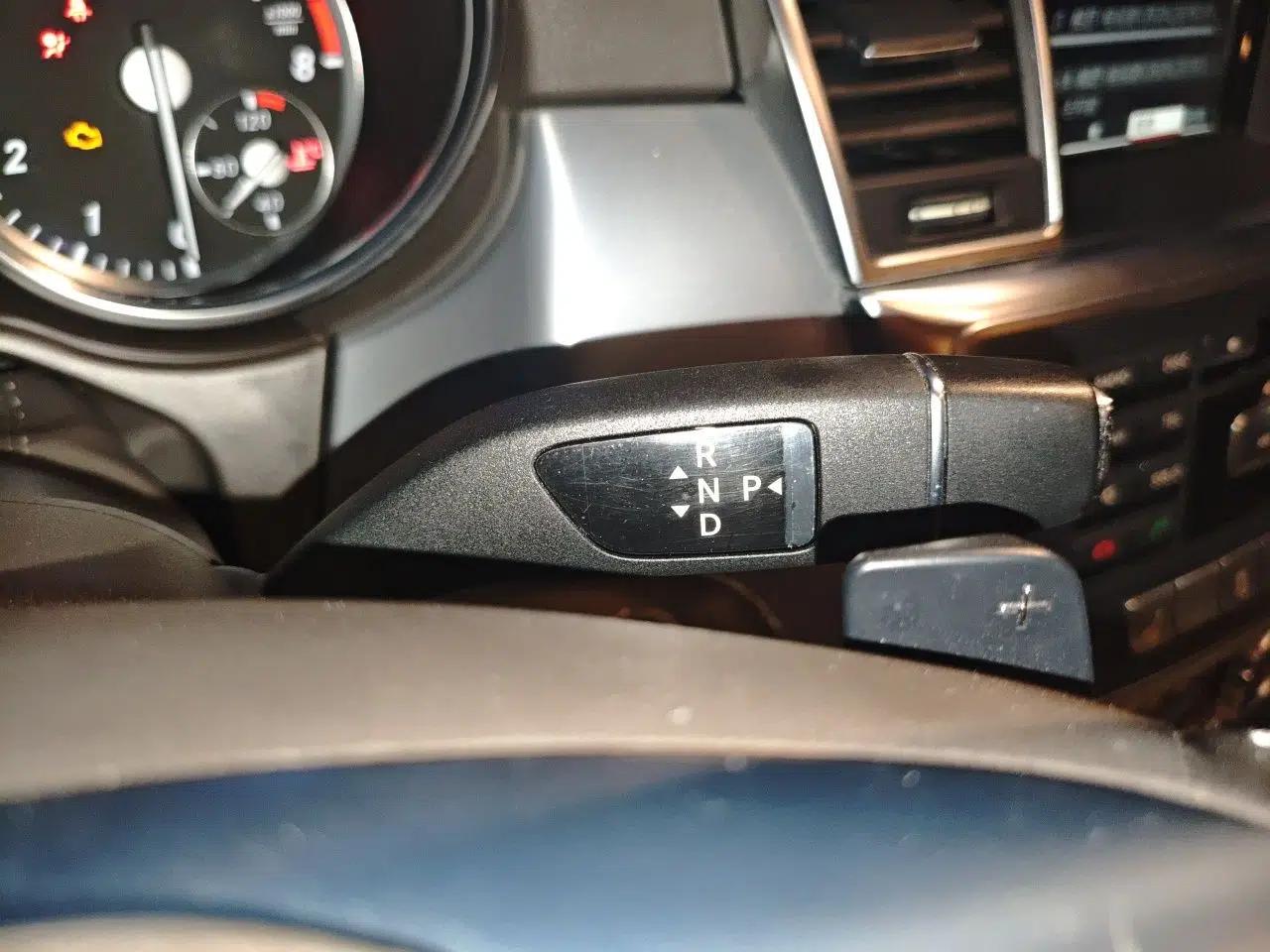 Mercedes-Benz M-Class 2012 ML 300 — миниатюра 15