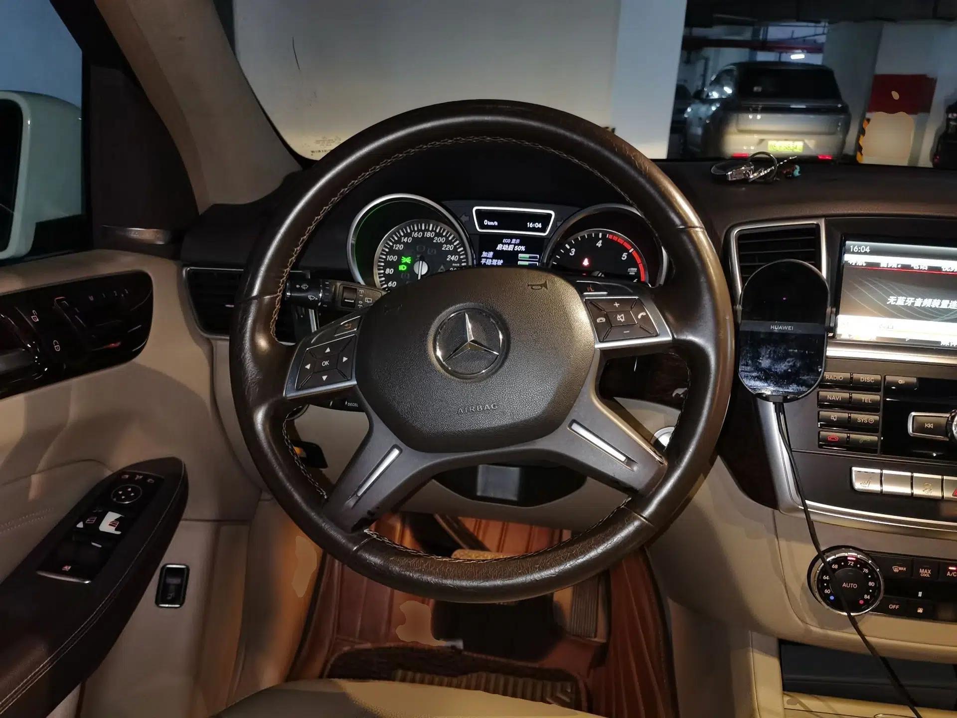 Mercedes-Benz M-Class  — миниатюра 11