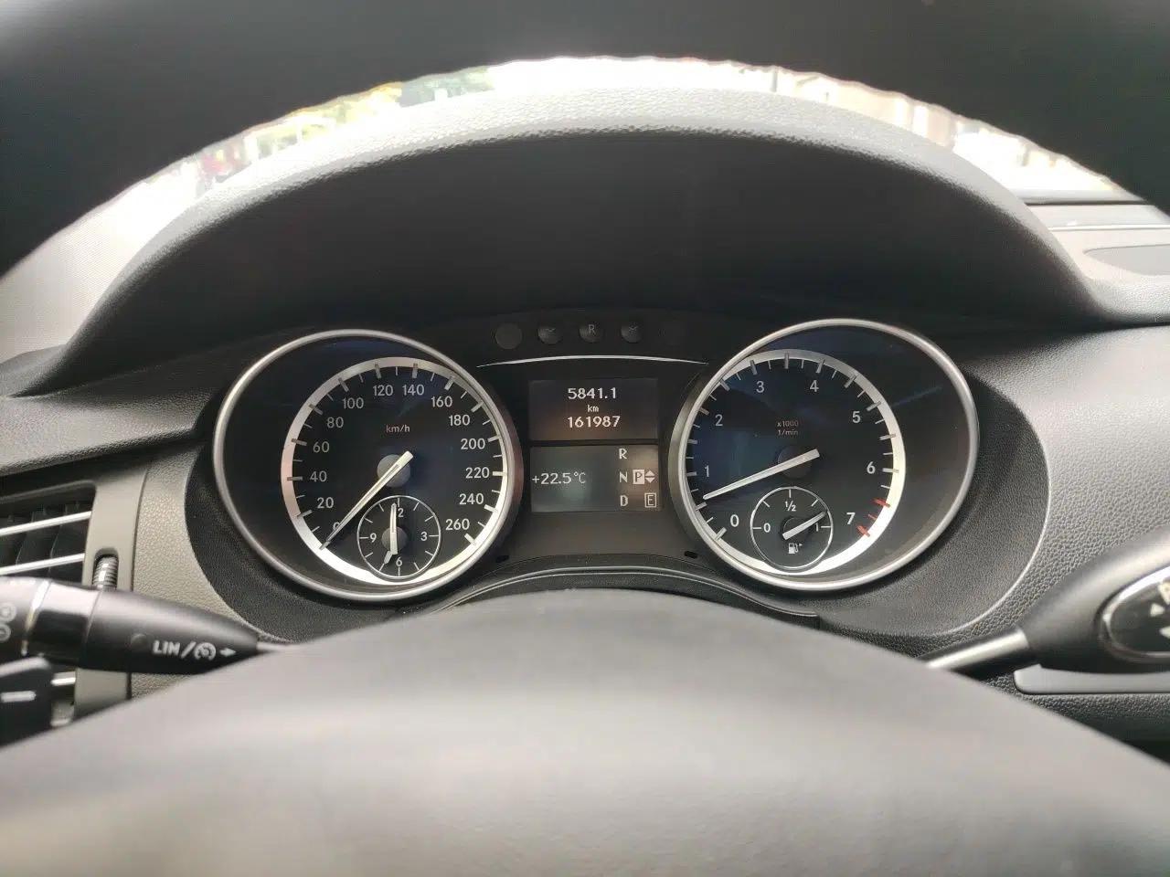 Mercedes-Benz R-Class 2014 R 320 4MATIC Business Model — миниатюра 12