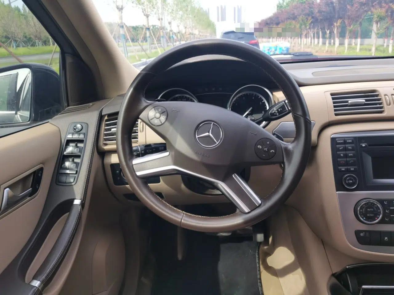 Mercedes-Benz R-Class 2011 R 300 L Business Model — миниатюра 11
