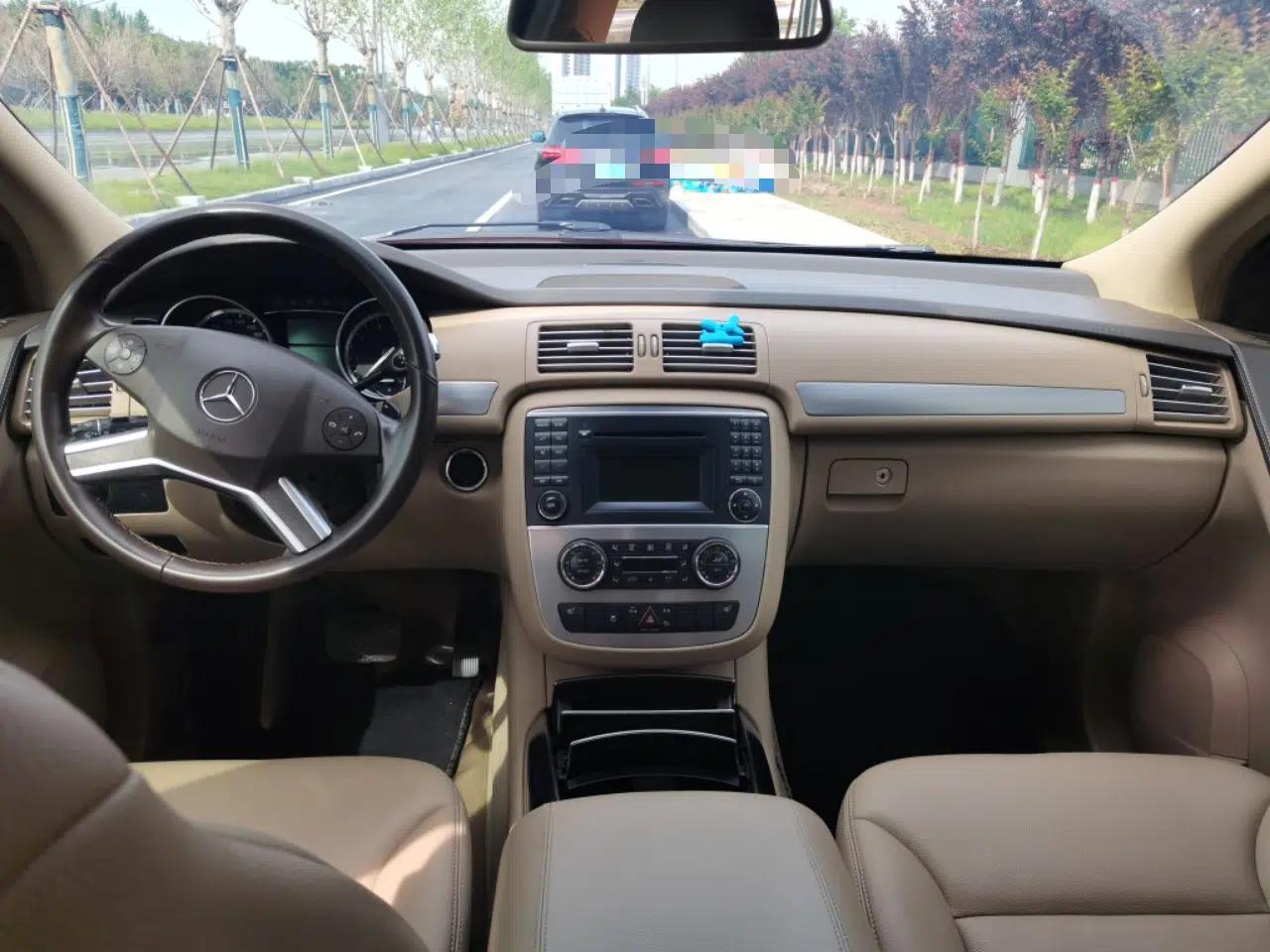 Mercedes-Benz R-Class 2011 R 300 L Business Model — миниатюра 10