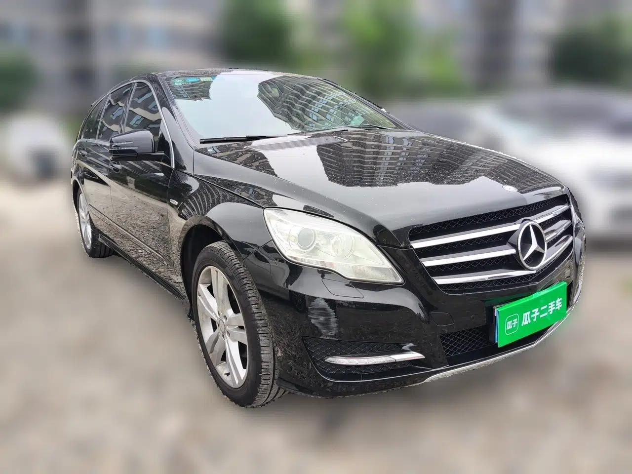 Mercedes-Benz R-Class 2017 R 320 4MATIC Luxury Collection Edition — миниатюра 3