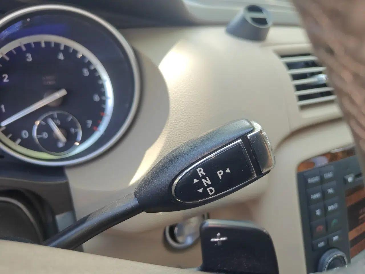 Mercedes-Benz R-Class 2011 R 350 L 4MATIC — миниатюра 15