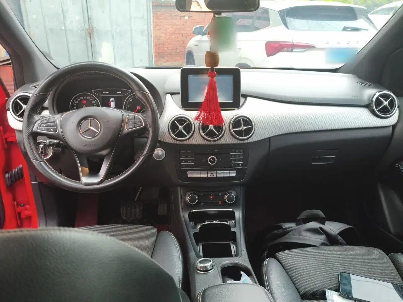 Mercedes-Benz B-Class 2015 B 200 Sport Edition — миниатюра 10