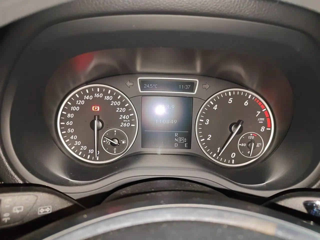 Mercedes-Benz B-Class 2012 B 180 — миниатюра 12