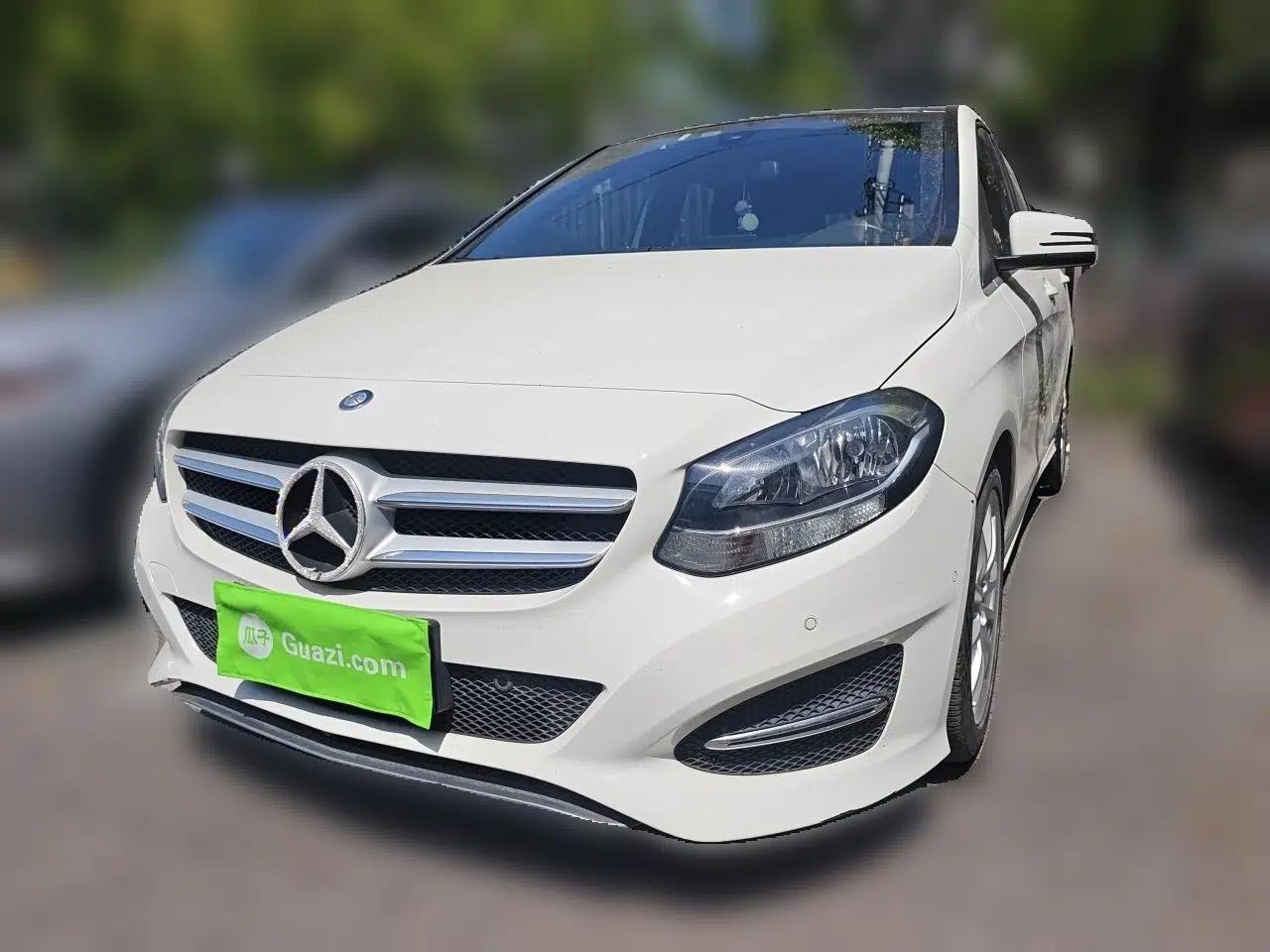 Mercedes-Benz B-Class 2015 B 200 Sport Edition — миниатюра 1