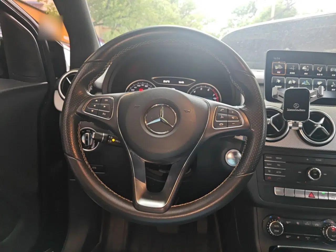 Mercedes-Benz B-Class 2017 B 200 Fashion Model — миниатюра 11
