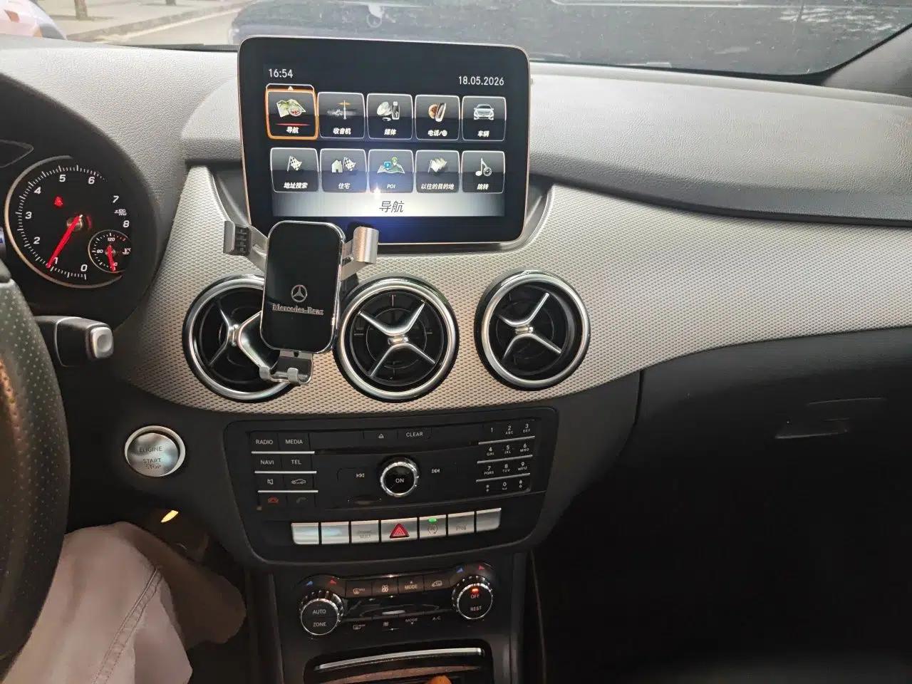 Mercedes-Benz B-Class 2017 B 200 Fashion Model — миниатюра 14