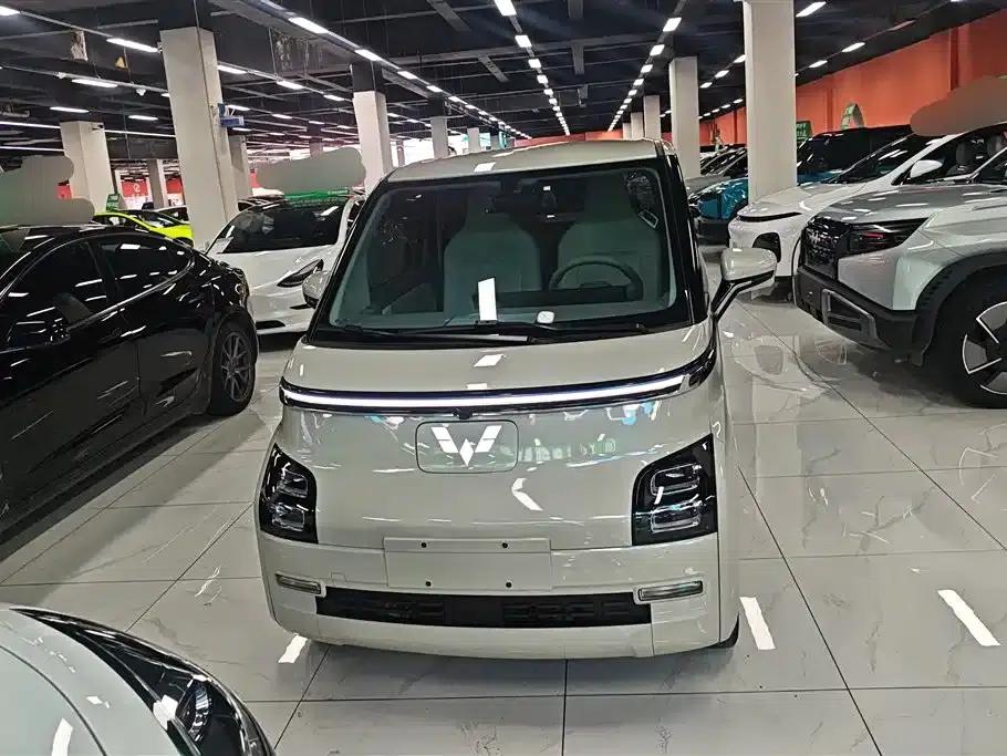 Wuling Air ev Clear Sky 2023 Model, Four-Seat Standard Edition — миниатюра 2