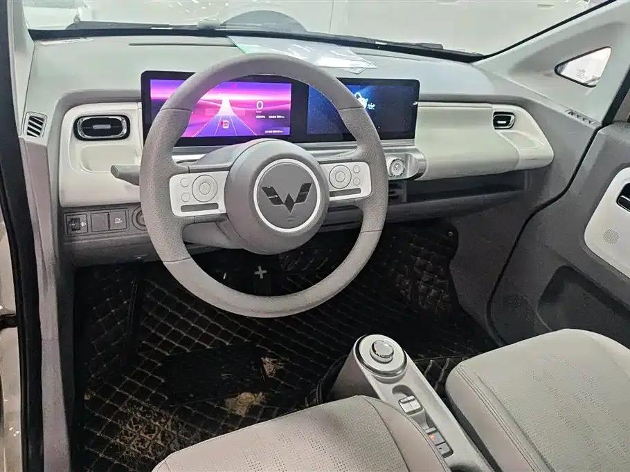Wuling Air ev Clear Sky 2023 Model, Four-Seat Standard Edition — миниатюра 12