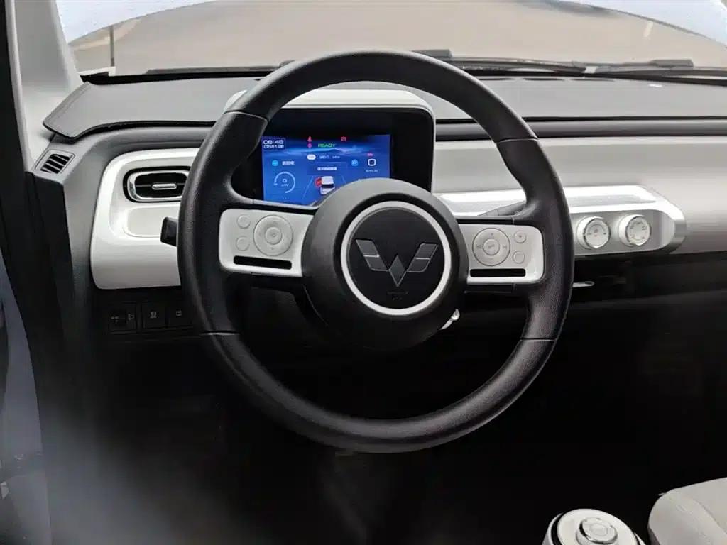 Wuling Air ev Clear Sky 2023 Model, Four-Seat Standard Edition — миниатюра 11