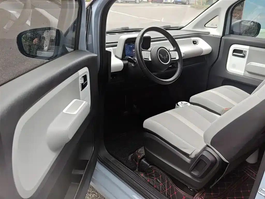 Wuling Air ev Clear Sky 2023 Model, Four-Seat Standard Edition — миниатюра 16