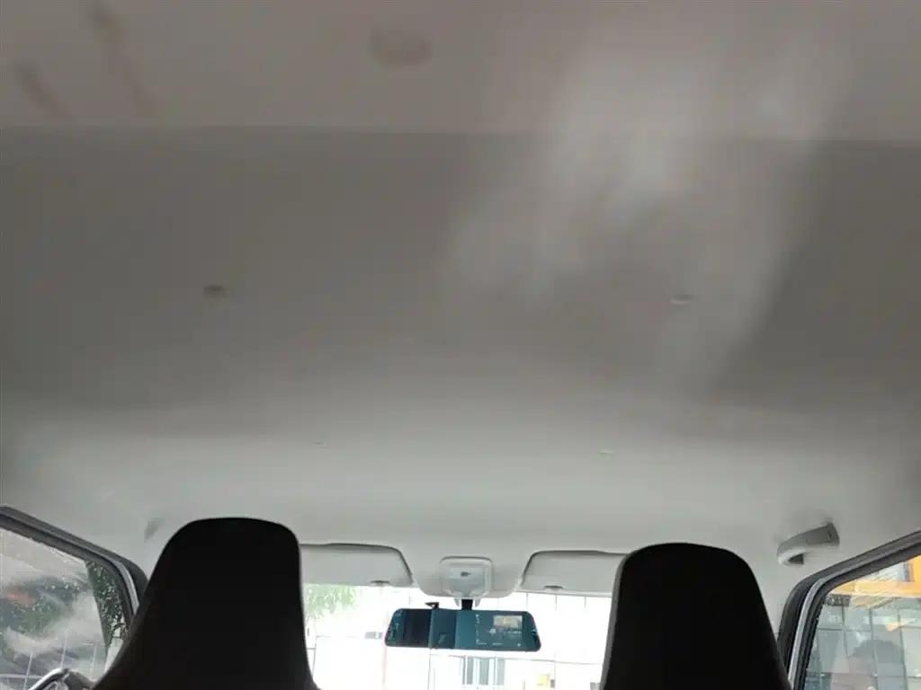 Wuling Air ev Clear Sky 2023 Model, Four-Seat Standard Edition — миниатюра 18