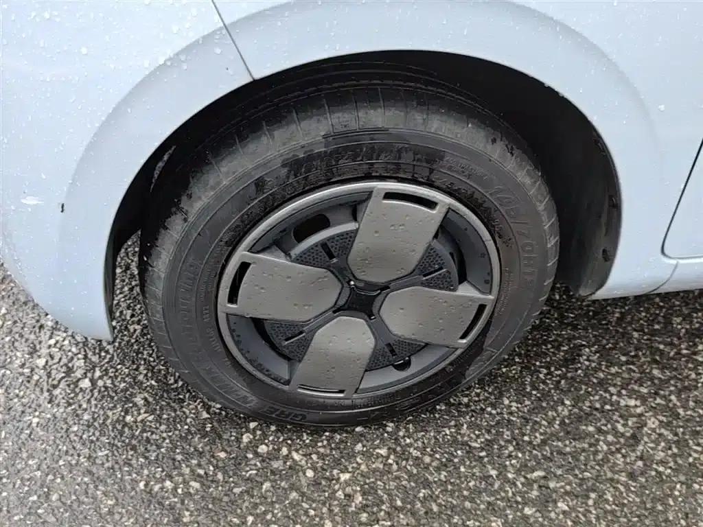 Wuling Air ev Clear Sky 2023 Model, Four-Seat Standard Edition — миниатюра 23
