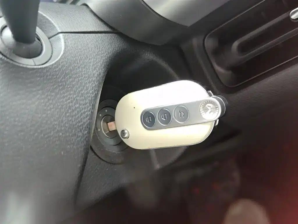 Wuling Air ev Clear Sky 2023 Model, Four-Seat Standard Edition — миниатюра 9