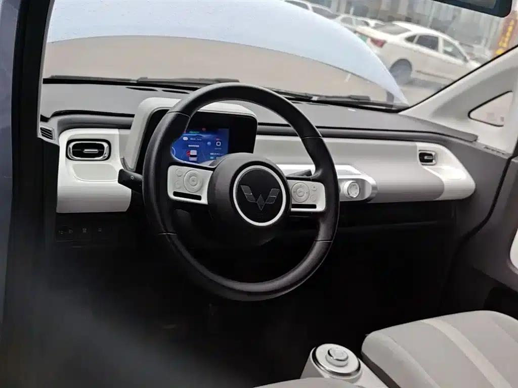 Wuling Air ev Clear Sky 2023 Model, Four-Seat Standard Edition — миниатюра 10