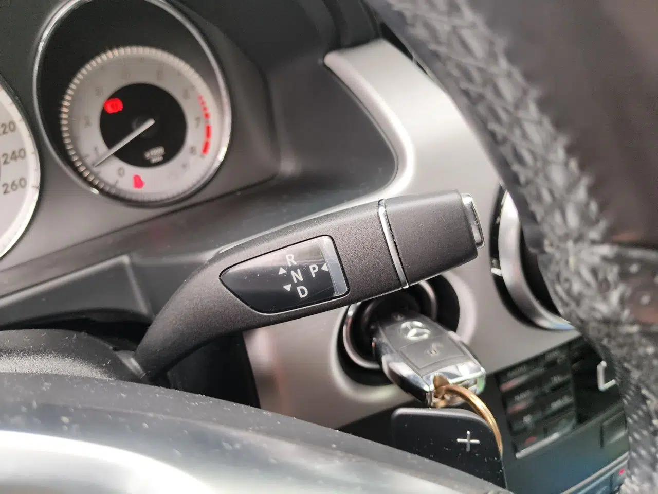 Mercedes-Benz GLK-Class 2014 GLK 200 Standard Model — миниатюра 15