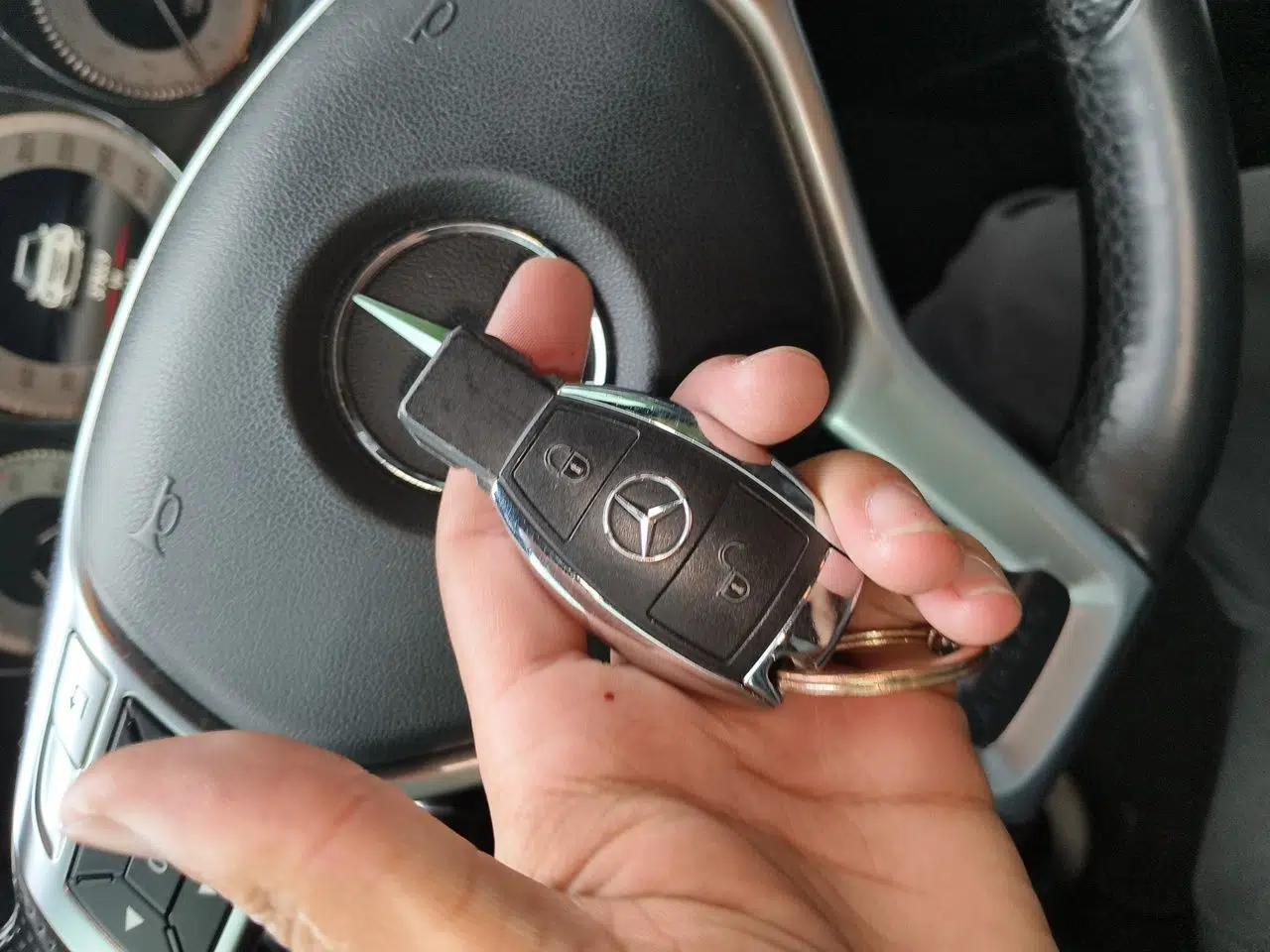 Mercedes-Benz GLK-Class 2014 GLK 200 Standard Model — миниатюра 9