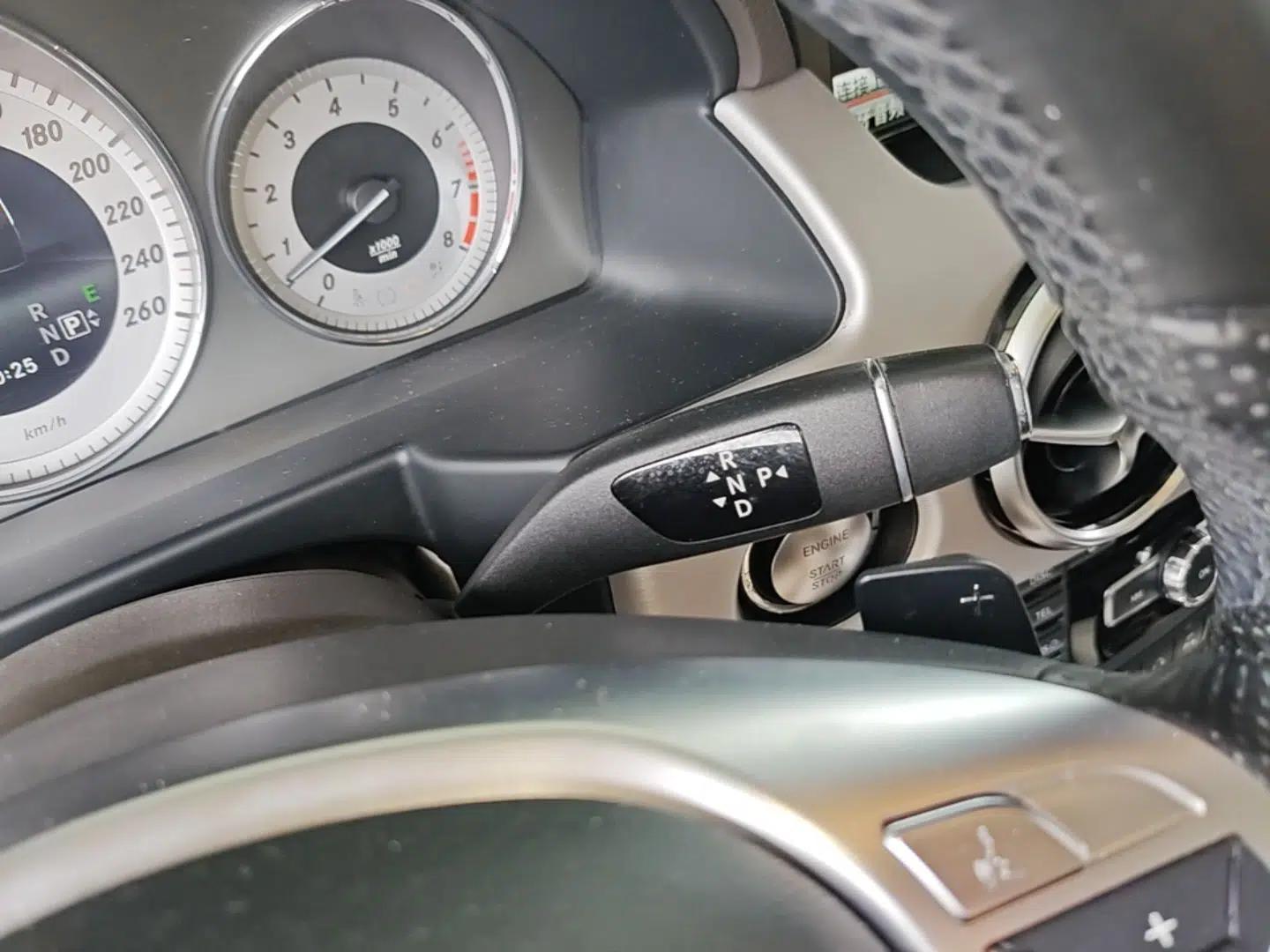 Mercedes-Benz GLK-Class 2015 GLK 300 4MATIC Fashion Edition Ultimate Version — миниатюра 16