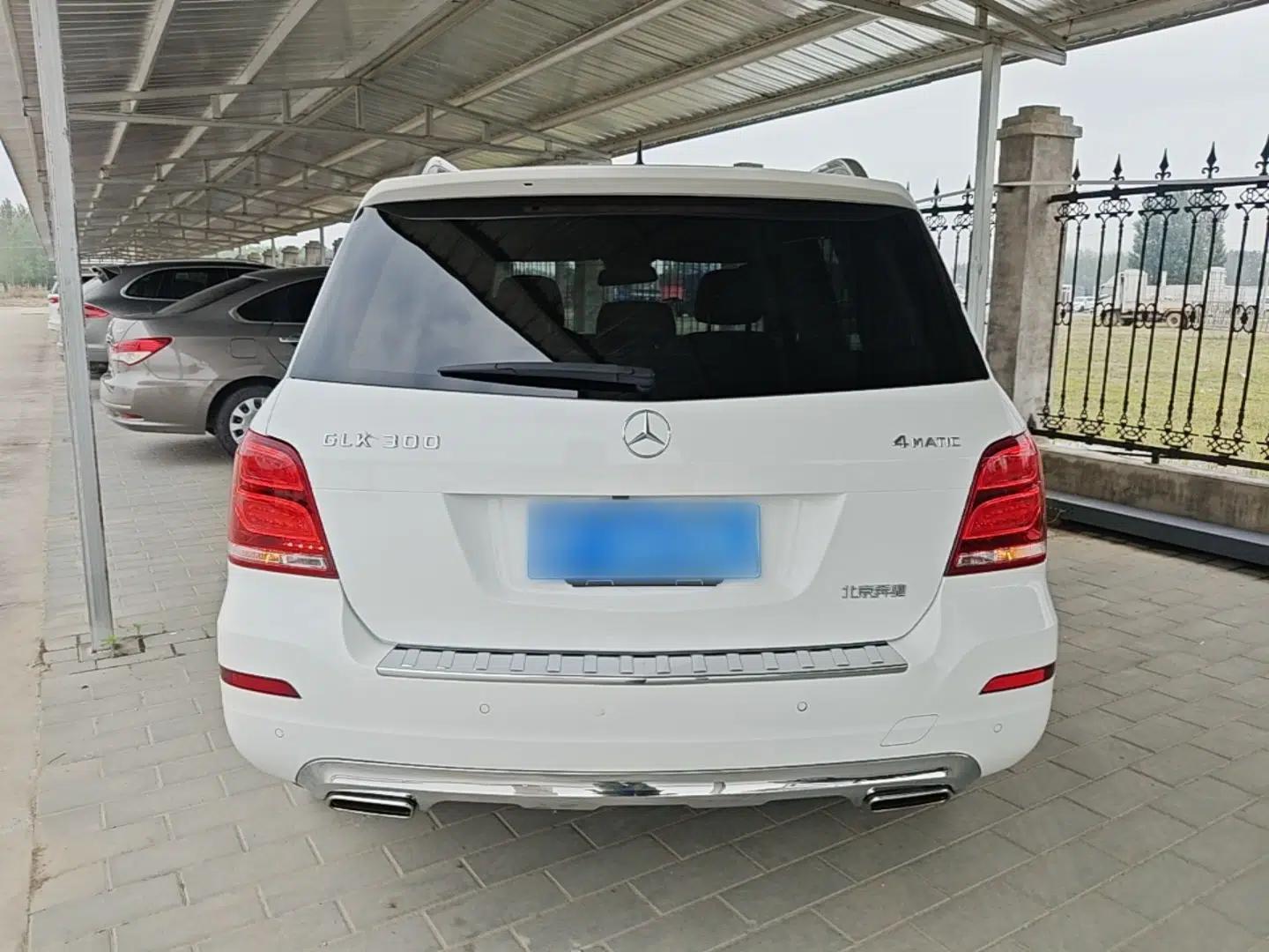 Mercedes-Benz GLK-Class 2015 GLK 300 4MATIC Fashion Edition Ultimate Version — миниатюра 3