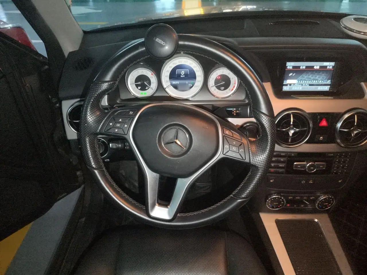 Mercedes-Benz GLK-Class 2013 GLK 300 4MATIC Dynamic Sunroof Model — миниатюра 11
