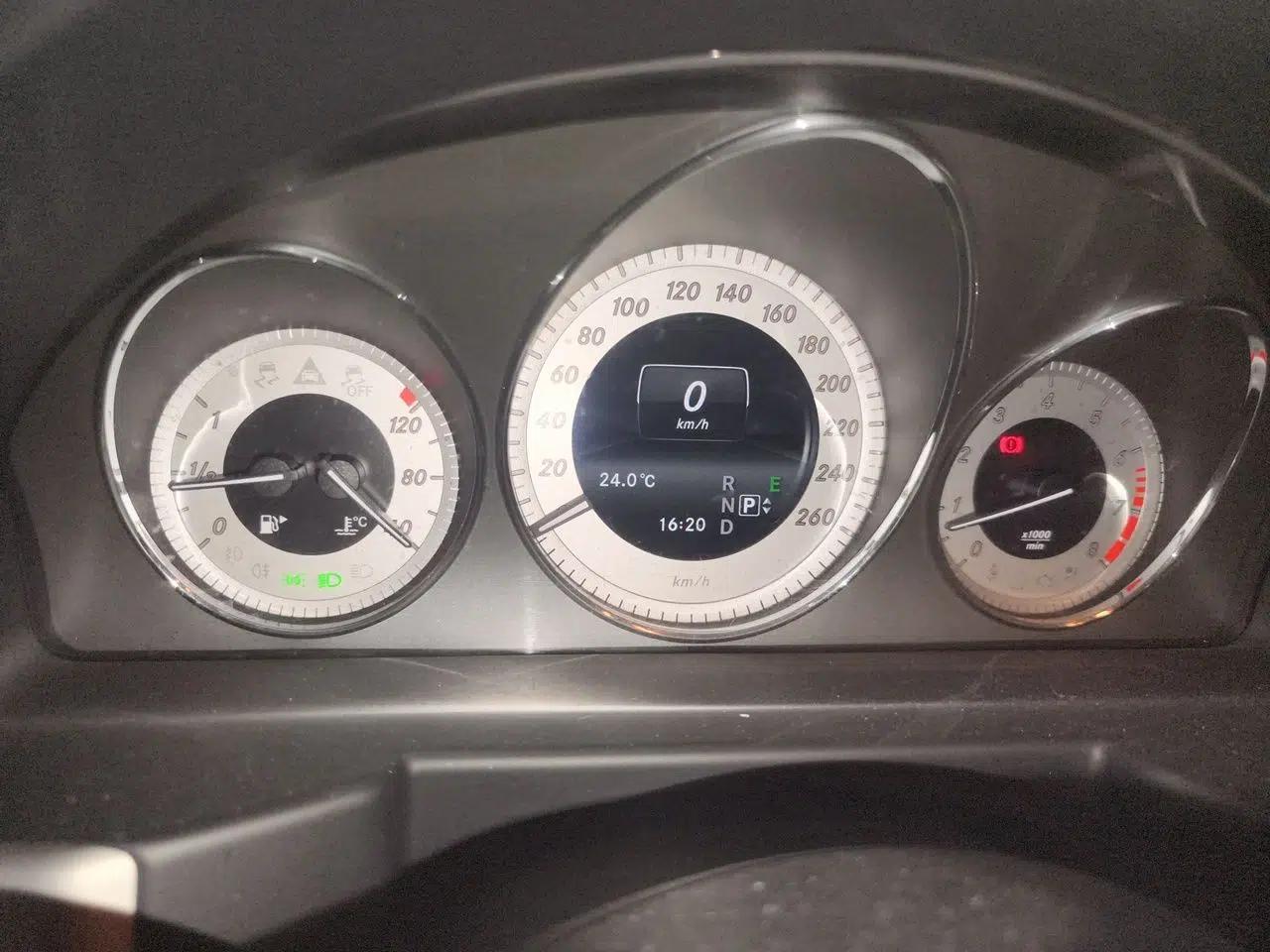 Mercedes-Benz GLK-Class 2013 GLK 300 4MATIC Dynamic Sunroof Model — миниатюра 12