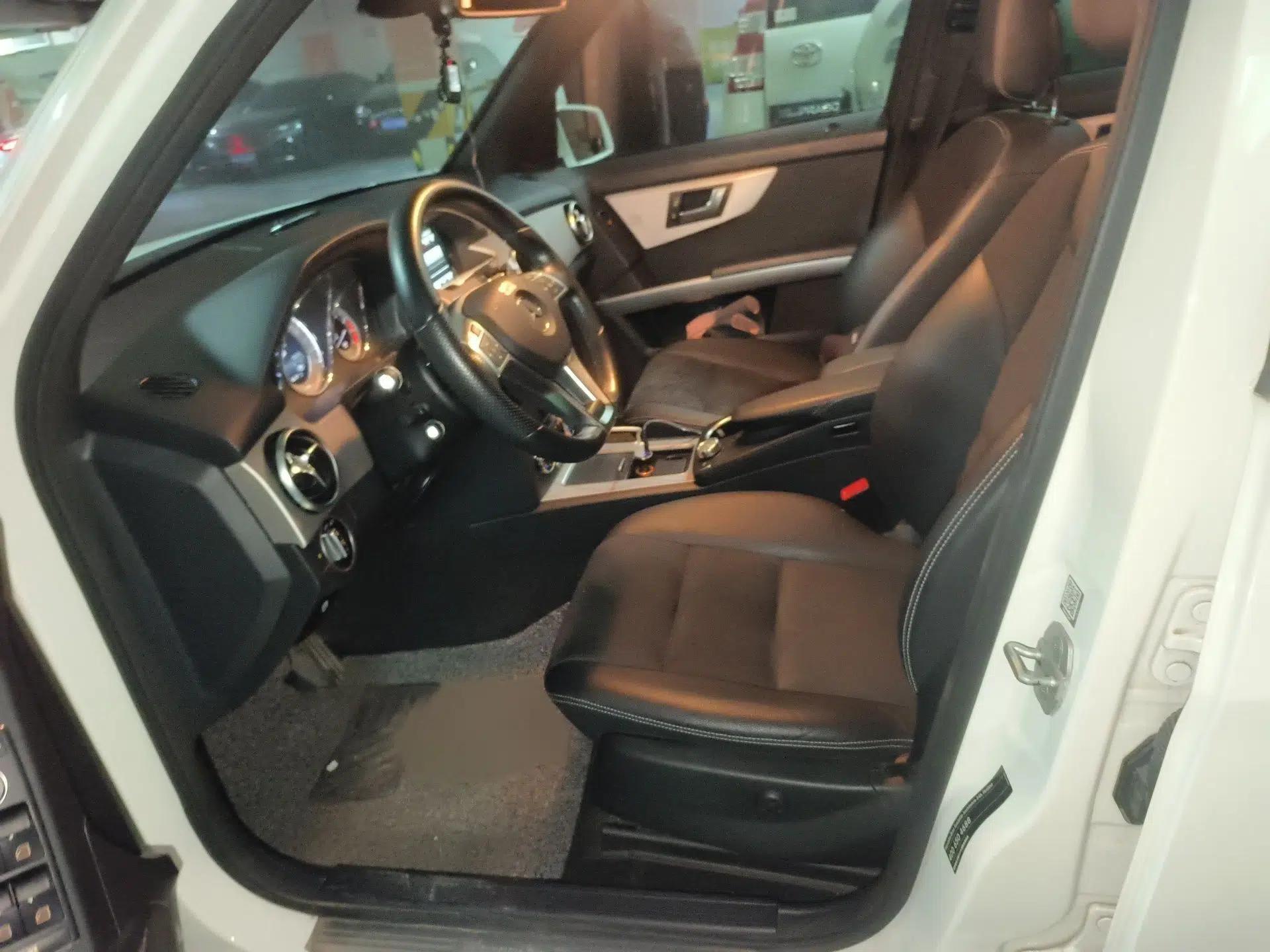 Mercedes-Benz GLK-Class 2015 GLK 300 4MATIC Fashion Edition Ultimate Version — миниатюра 12