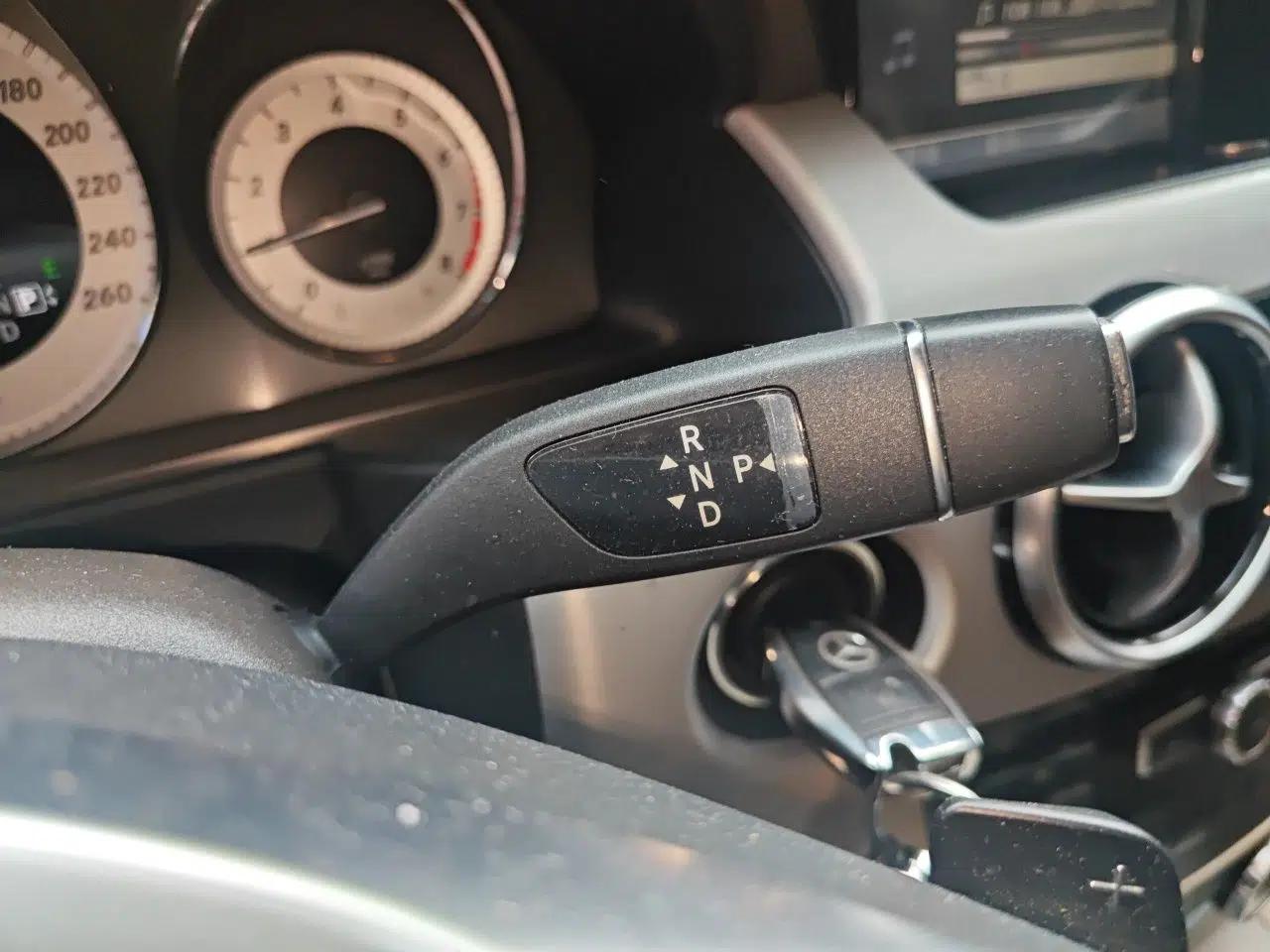 Mercedes-Benz GLK-Class 2015 GLK 260 4MATIC Dynamic Edition Ultimate Version — миниатюра 15