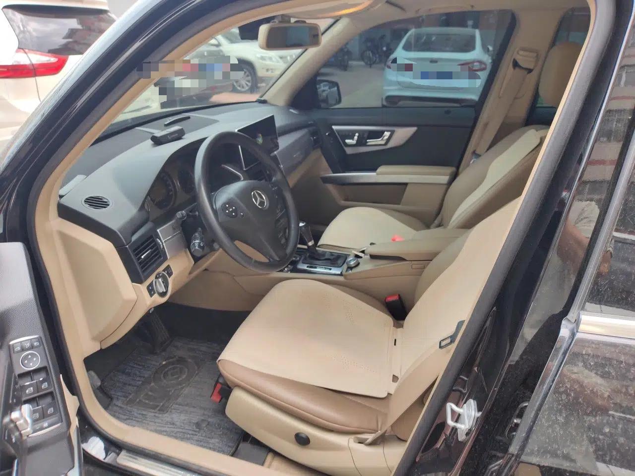 Mercedes-Benz GLK-Class 2010 GLK 300 4MATIC Fashion Model — миниатюра 16