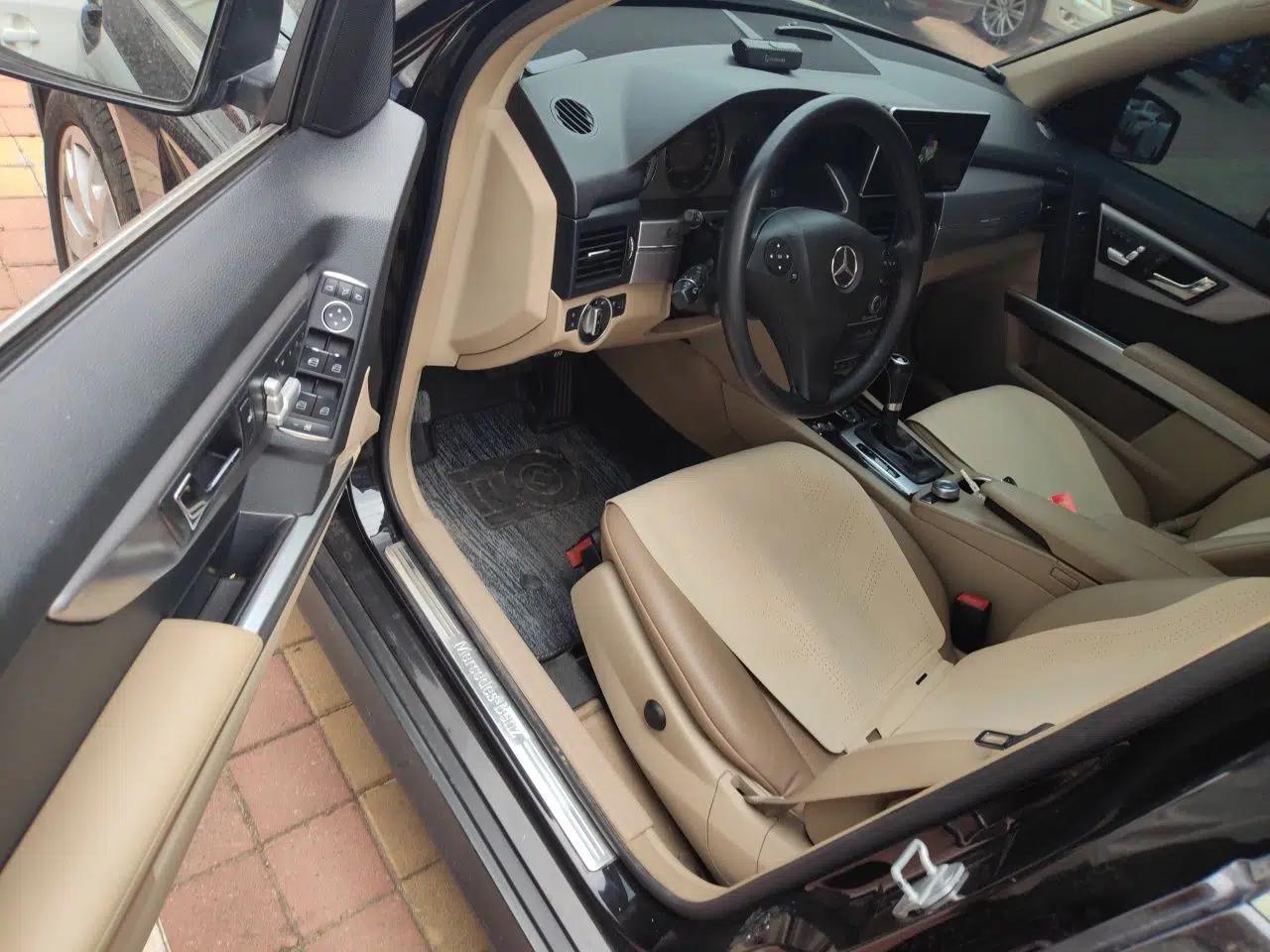 Mercedes-Benz GLK-Class 2010 GLK 300 4MATIC Fashion Model — миниатюра 17