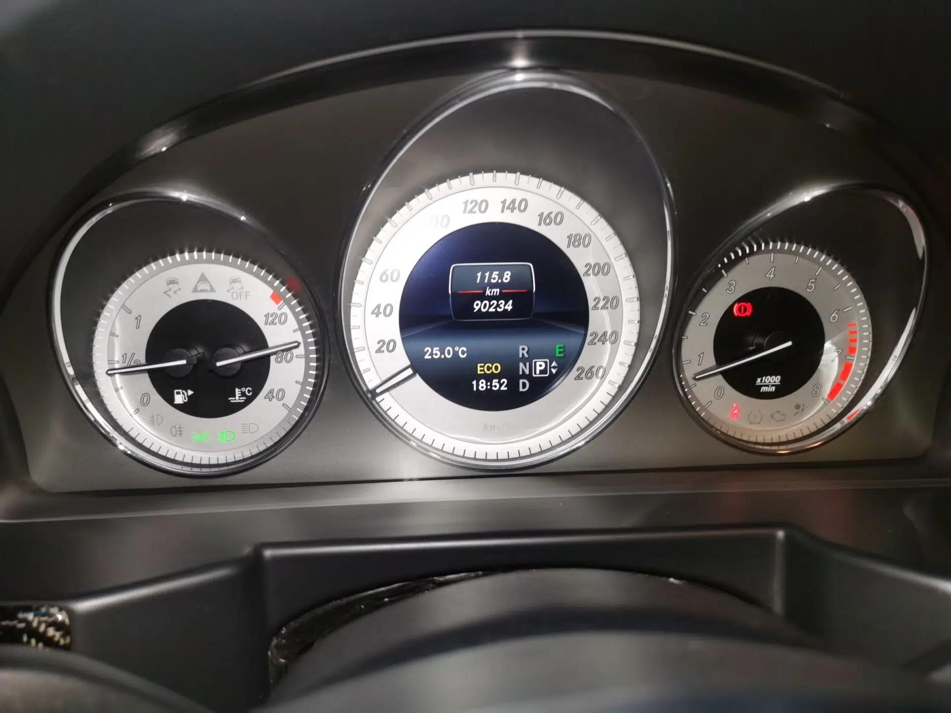 Mercedes-Benz GLK-Class 2015 GLK 260 4MATIC Dynamic Edition Ultimate Version — миниатюра 12