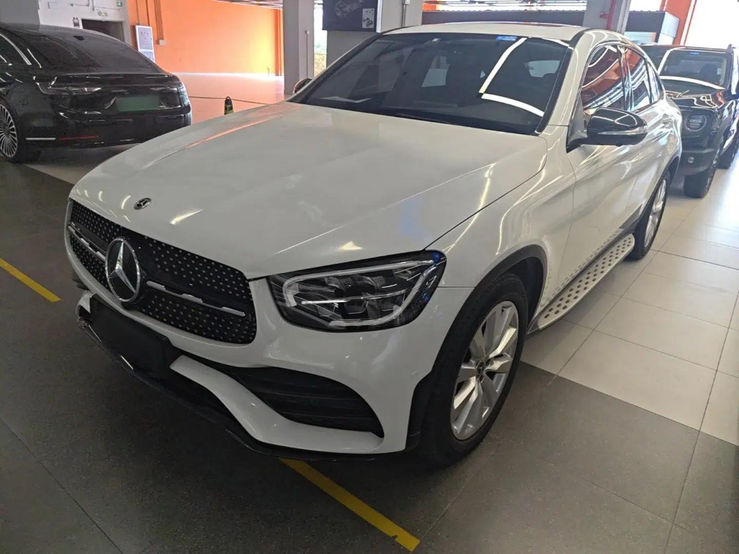 Mercedes-Benz GLC Coupe 2020 GLC 260 4MATIC Coupe SUV — миниатюра 1