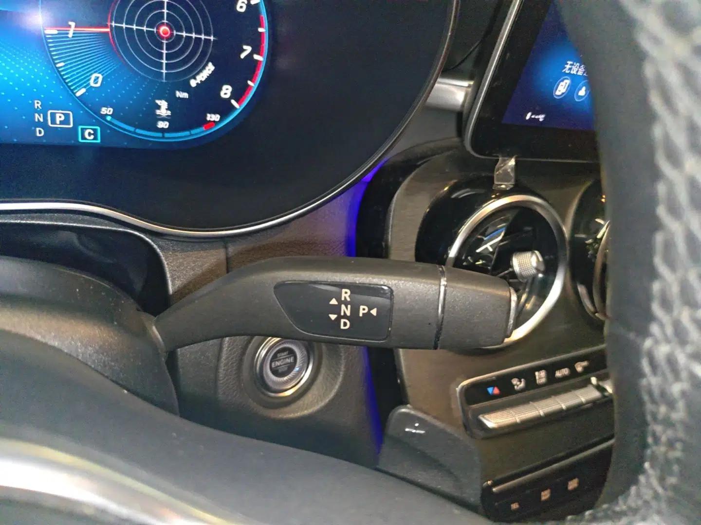 Mercedes-Benz GLC Coupe 2020 GLC 260 4MATIC Coupe SUV — миниатюра 17