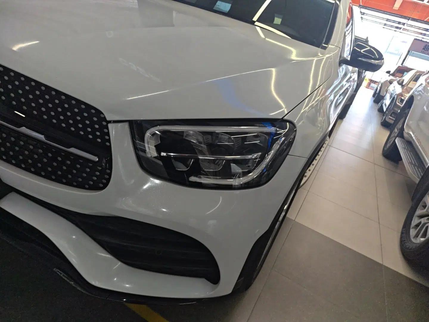 Mercedes-Benz GLC Coupe 2020 GLC 260 4MATIC Coupe SUV — миниатюра 9