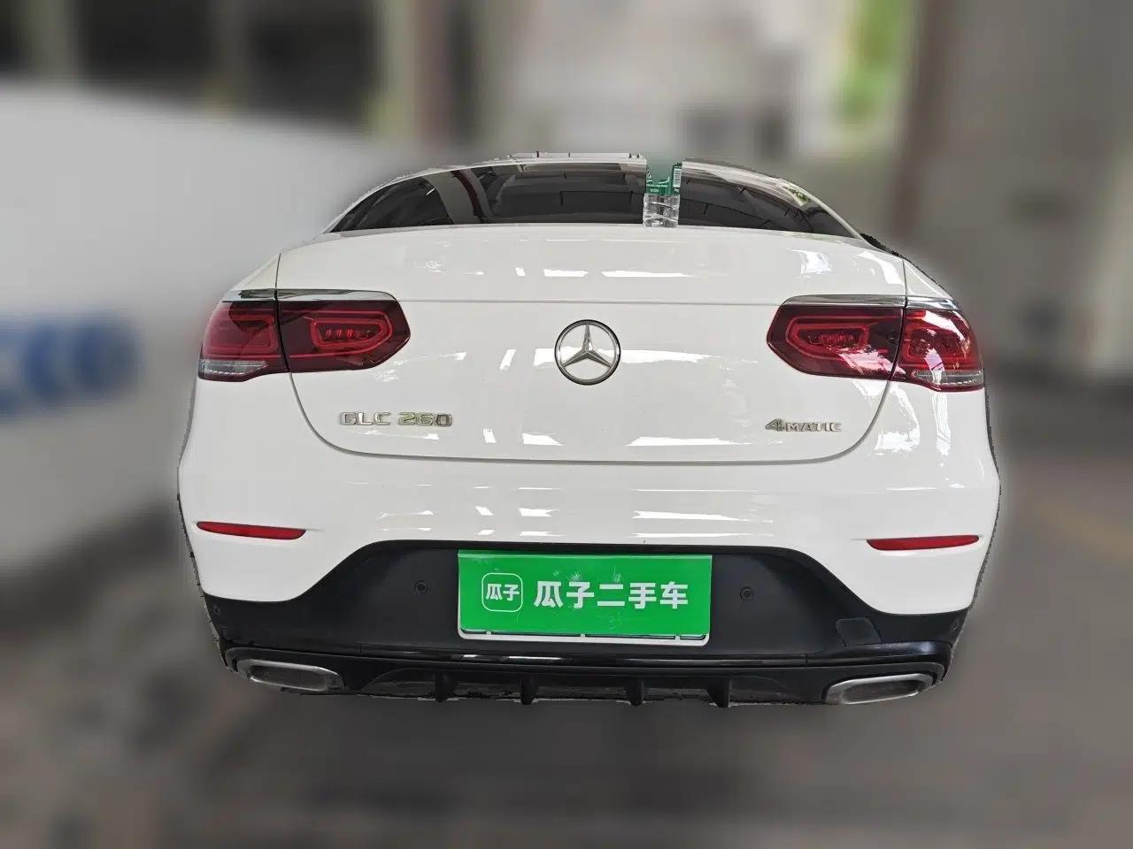Mercedes-Benz GLC Coupe 2020 GLC 260 4MATIC Coupe SUV — миниатюра 5
