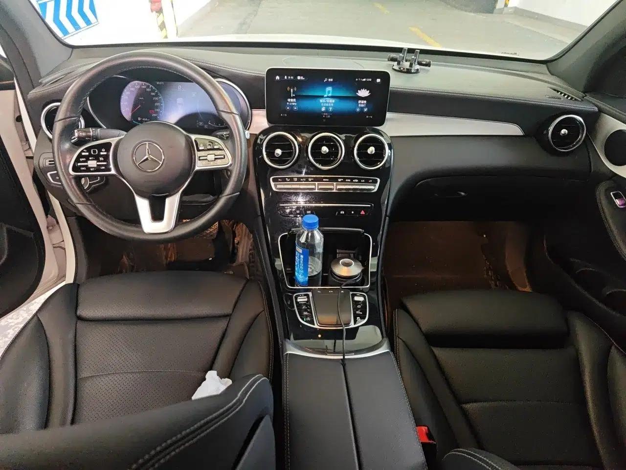 Mercedes-Benz GLC Coupe 2020 GLC 260 4MATIC Coupe SUV — миниатюра 10