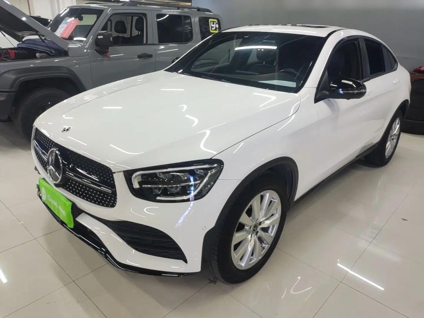 Mercedes-Benz GLC Coupe 2020 GLC 260 4MATIC Coupe SUV — миниатюра 1