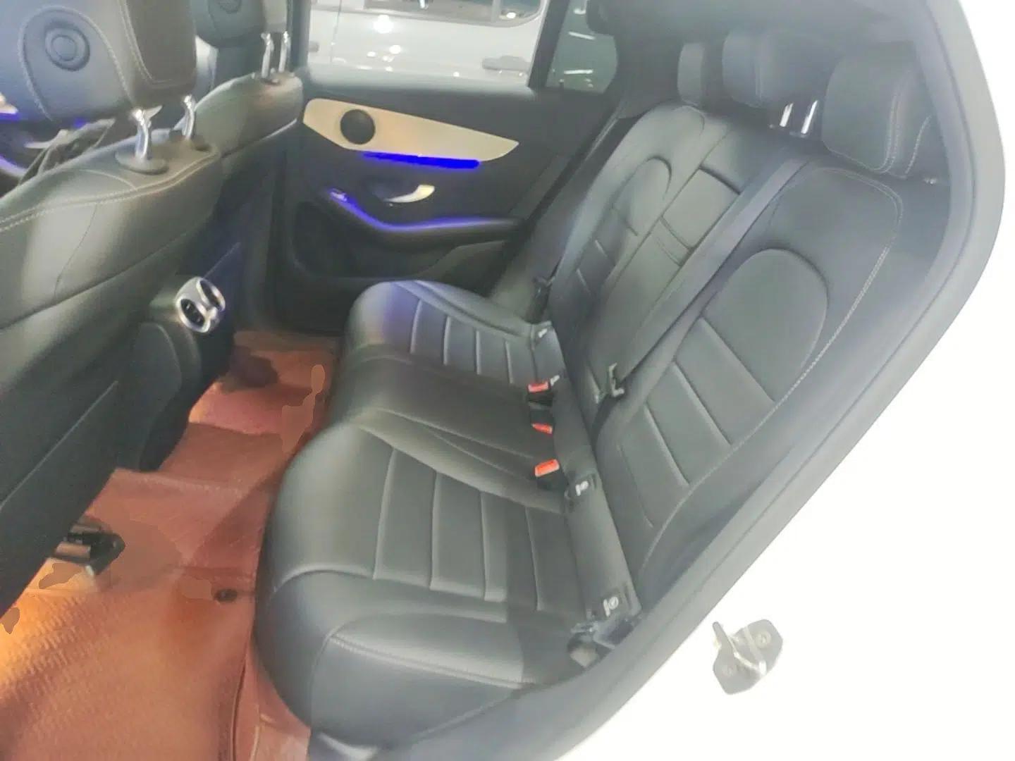 Mercedes-Benz GLC Coupe 2020 GLC 260 4MATIC Coupe SUV — миниатюра 20
