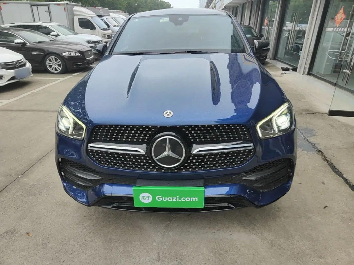 Mercedes-Benz GLE Coupe 2020 GLE 350 4MATIC Coupe SUV Luxury Model — миниатюра 2