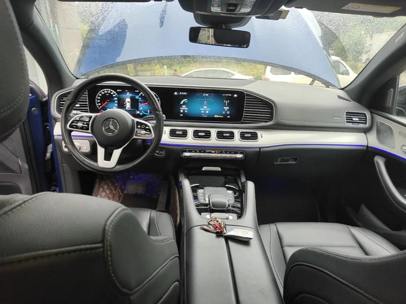 Mercedes-Benz GLE Coupe 2020 GLE 350 4MATIC Coupe SUV Luxury Model — миниатюра 13