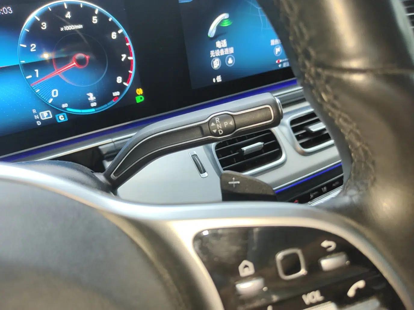 Mercedes-Benz GLE Coupe 2020 GLE 350 4MATIC Coupe SUV Luxury Model — миниатюра 17