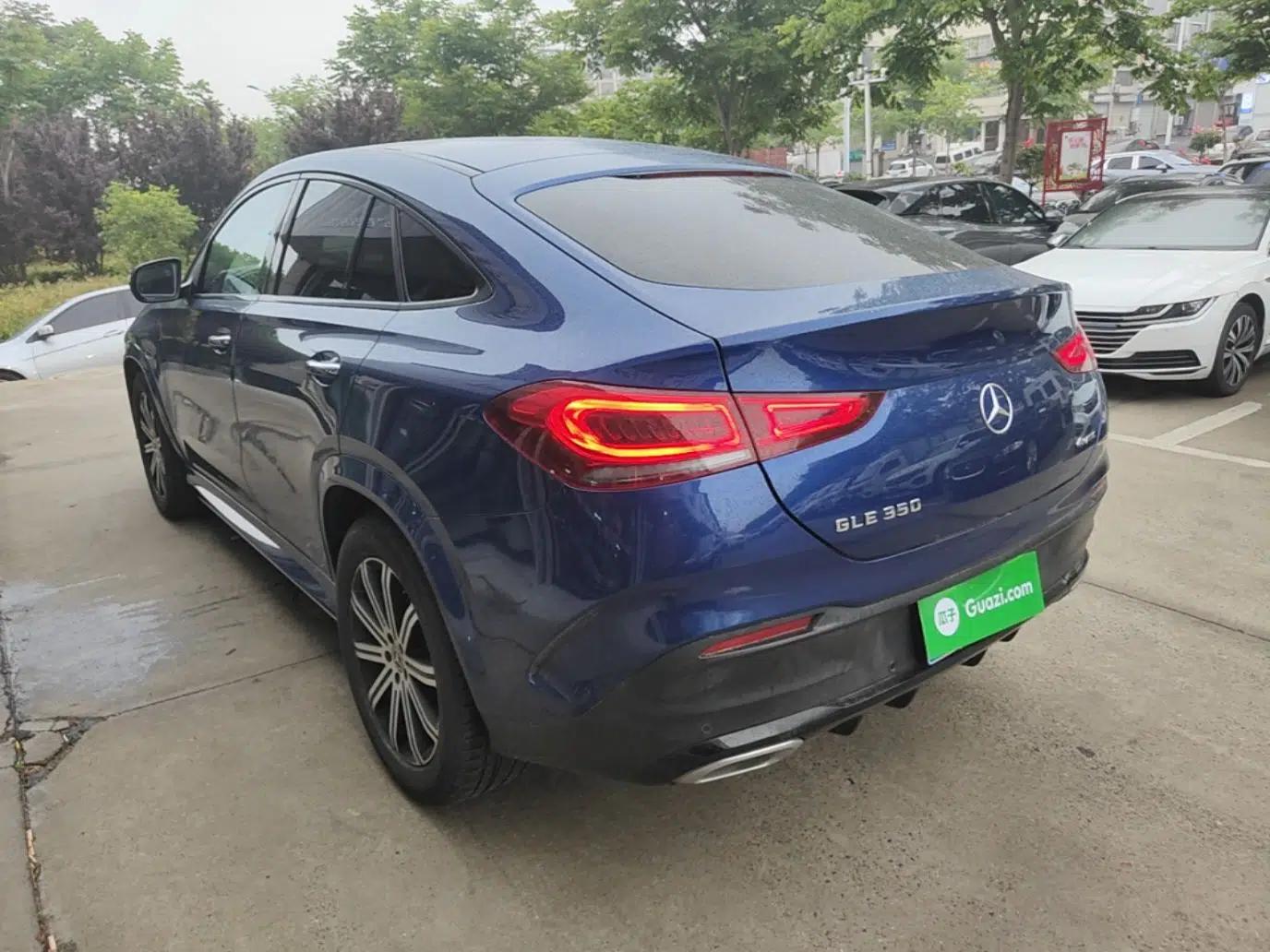 Mercedes-Benz GLE Coupe 2020 GLE 350 4MATIC Coupe SUV Luxury Model — миниатюра 4