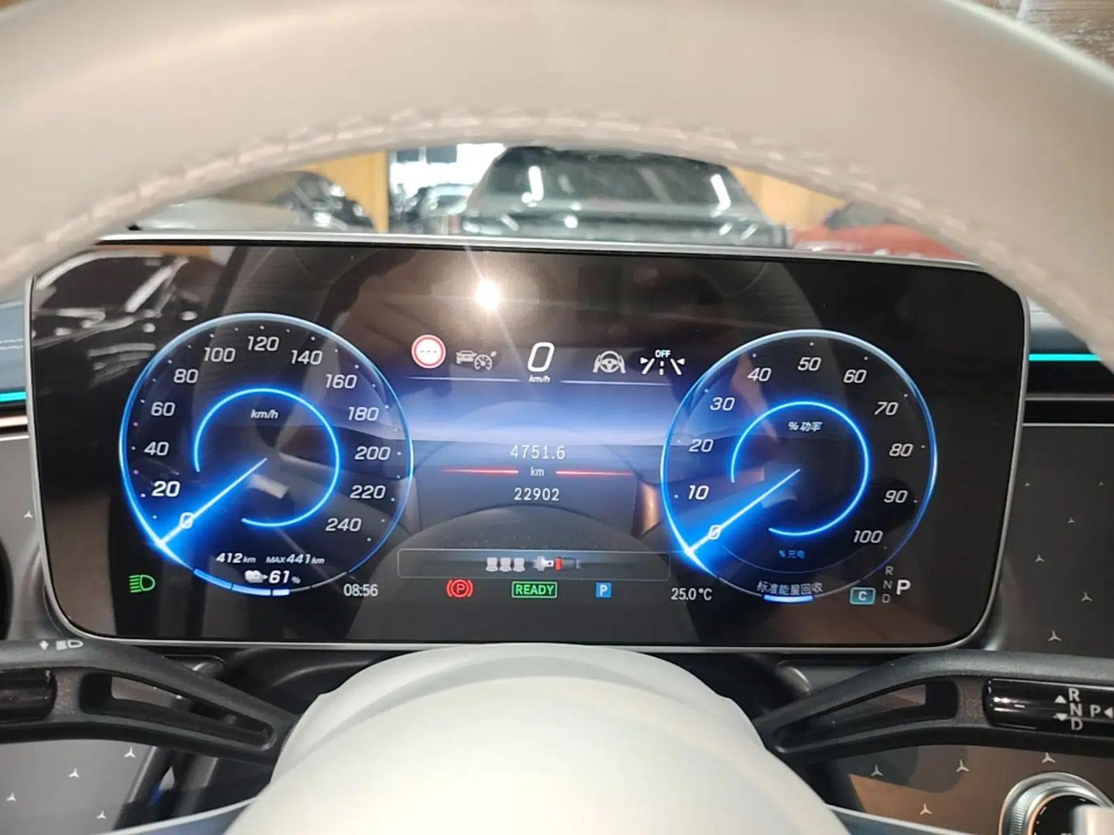 Mercedes-Benz EQE 2022 350 First Edition Special Version — миниатюра 15