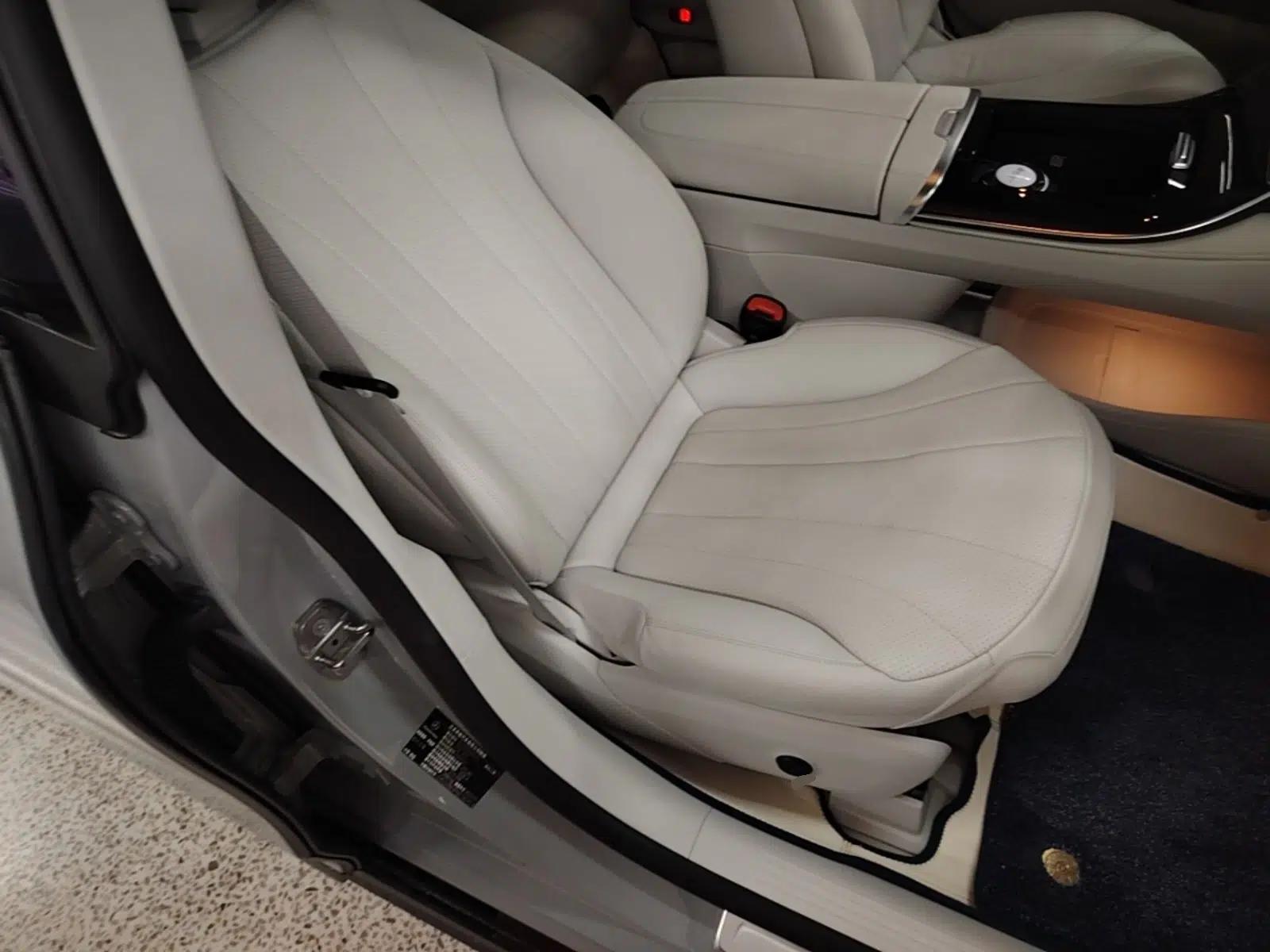 Mercedes-Benz EQE 2022 350 First Edition Special Version — миниатюра 23