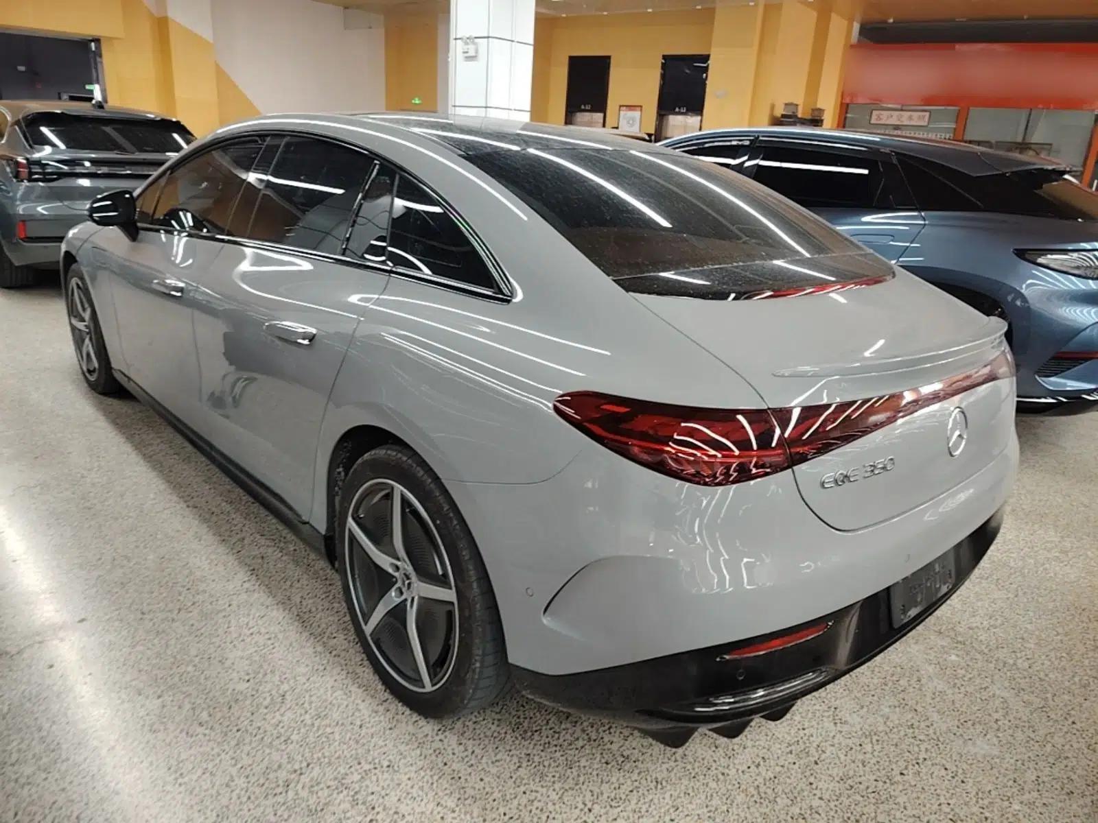 Mercedes-Benz EQE 2022 350 First Edition Special Version — миниатюра 4