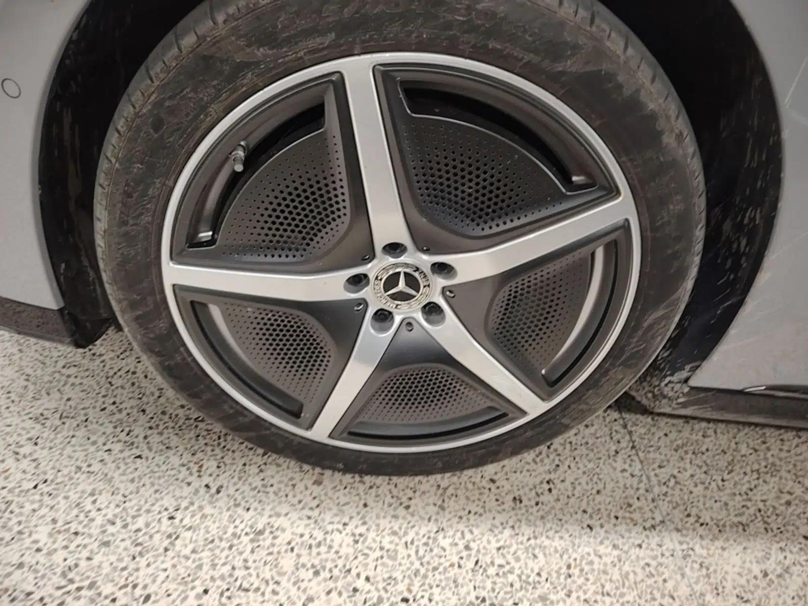 Mercedes-Benz EQE 2022 350 First Edition Special Version — миниатюра 8