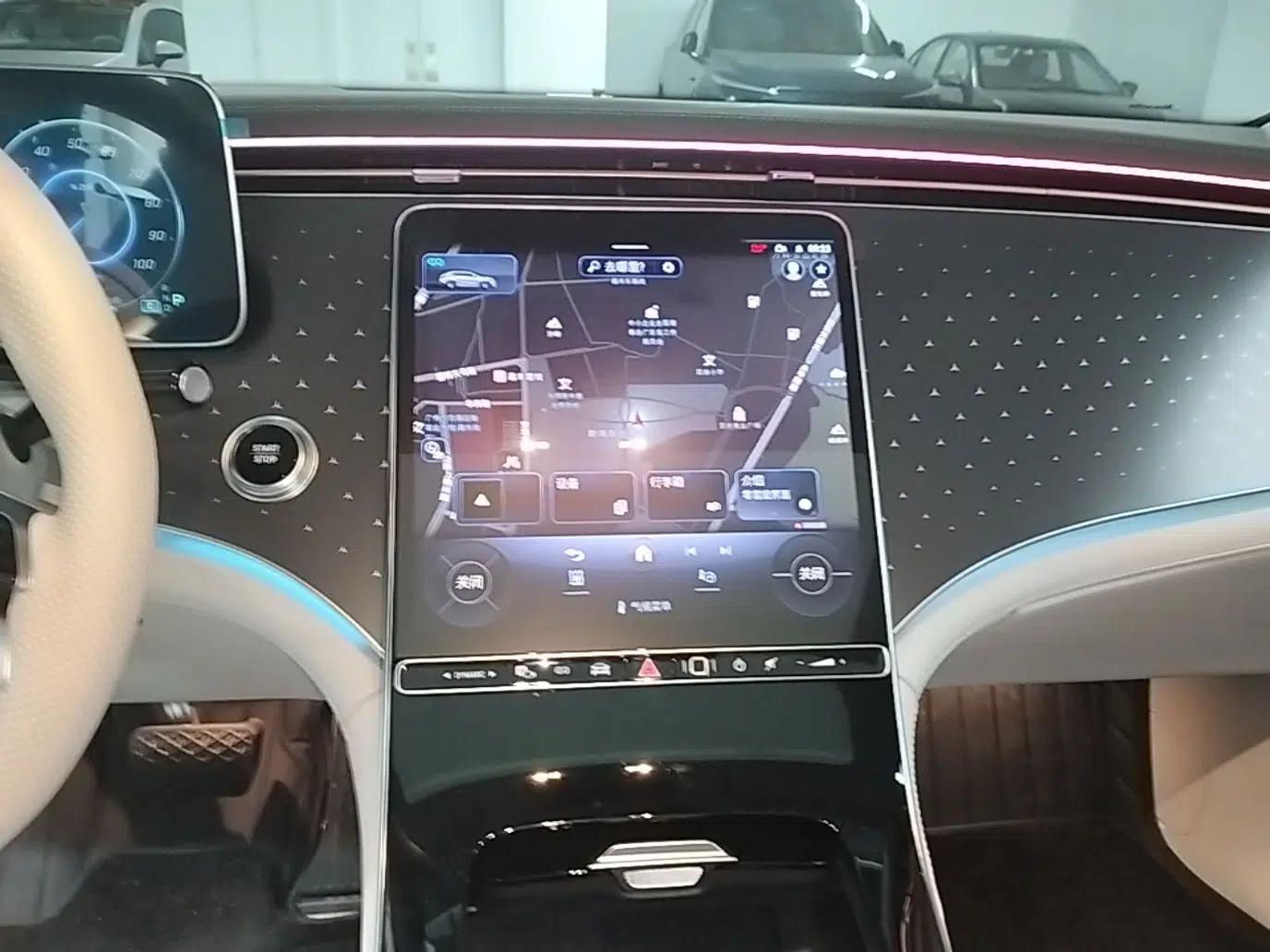 Mercedes-Benz EQE SUV 2023 500 4MATIC Special Edition — миниатюра 16