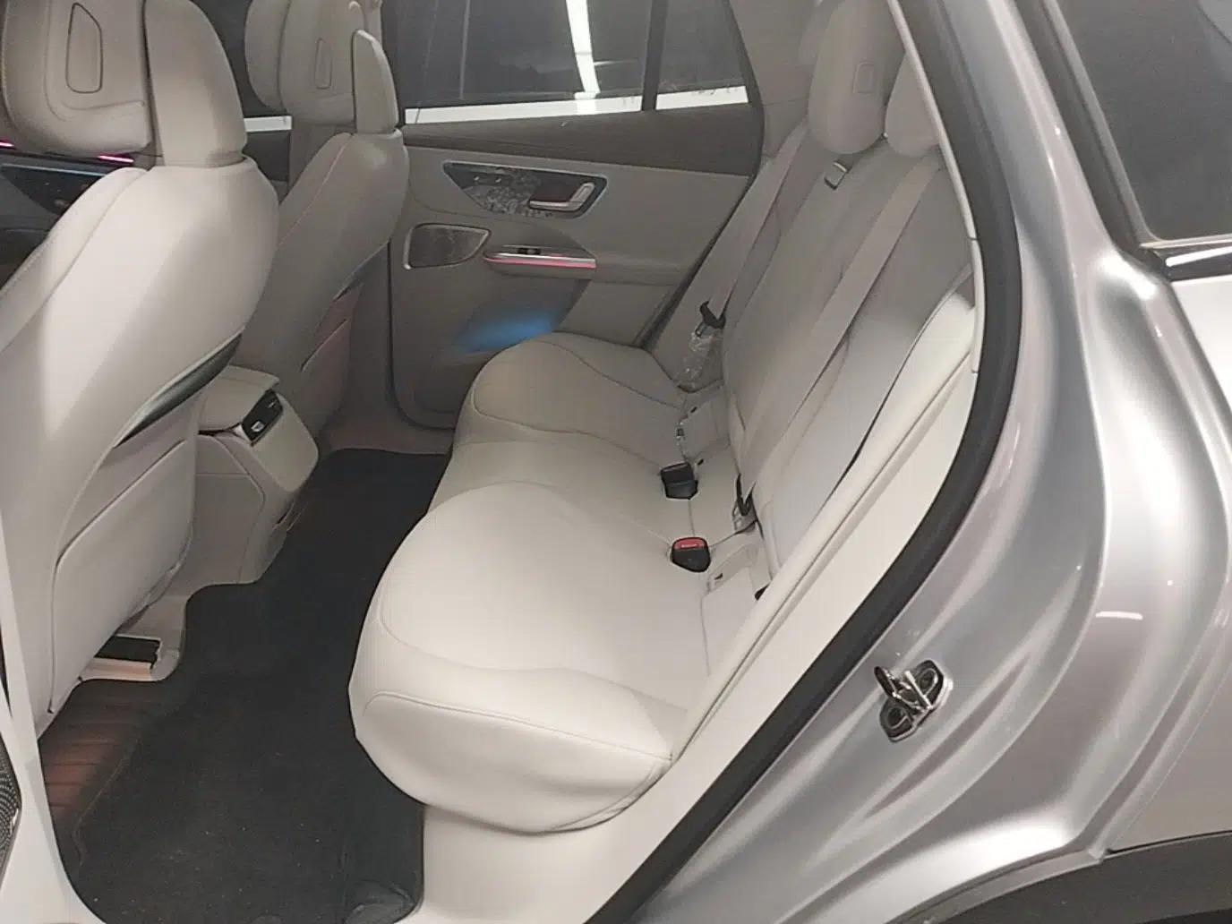 Mercedes-Benz EQE SUV 2023 500 4MATIC Special Edition — миниатюра 20