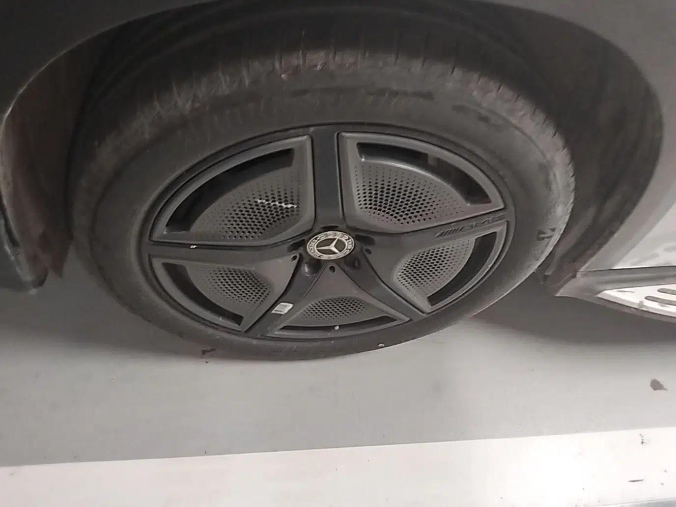Mercedes-Benz EQE SUV 2023 500 4MATIC Special Edition — миниатюра 8