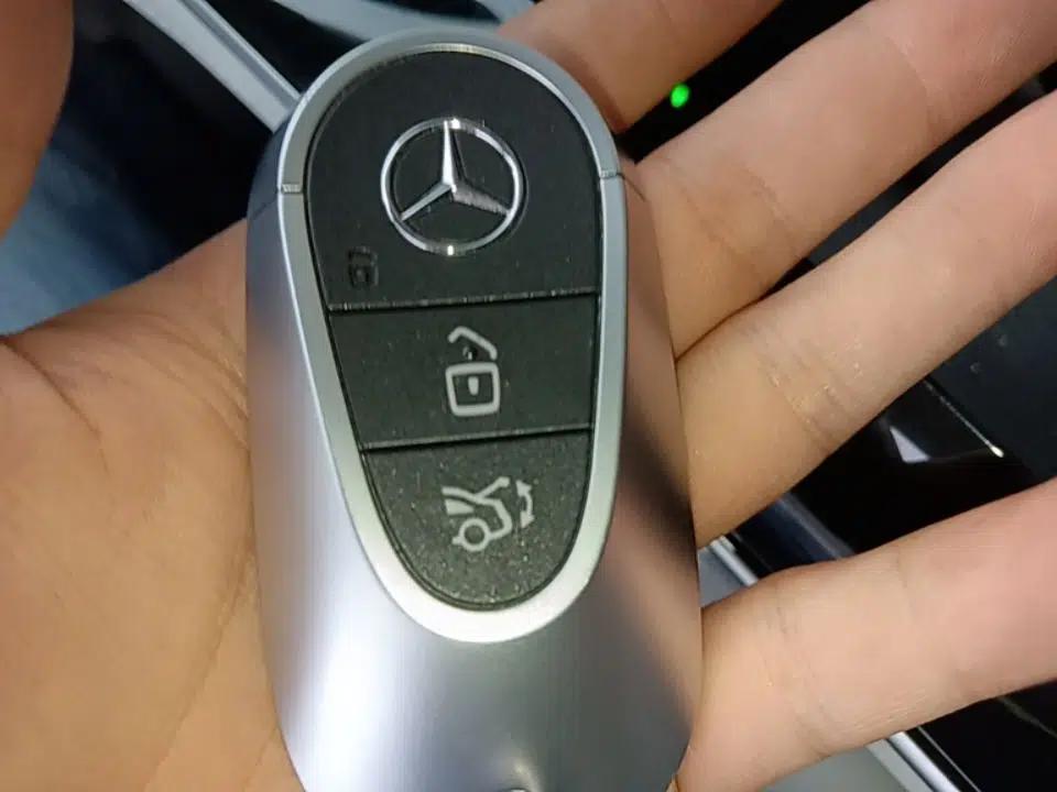 Mercedes-Benz EQE SUV 2023 500 4MATIC Special Edition — миниатюра 22